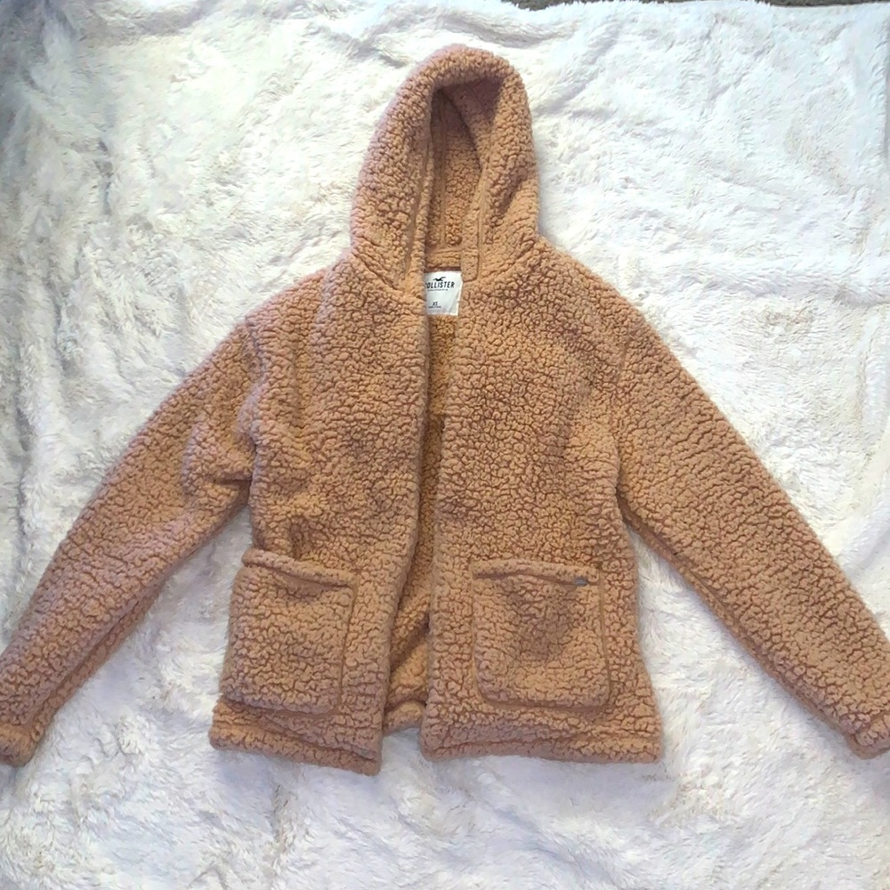 Big fluffy, cozy, tan jacket!